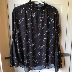 Waverly Grey Black Floral Top - size S